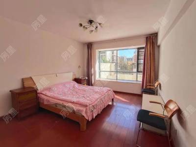 3室2廳1陽(yáng)臺(tái) 十二棵橡樹(shù)莊園