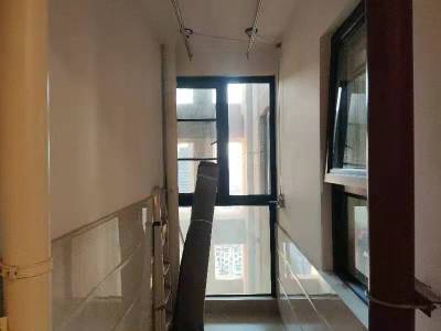 4室2廳3陽臺(tái) 濱江俊園后灣組團(tuán)