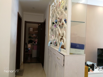 2室1廳1陽臺(tái) 云路中心青瓷大宅