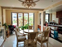 5室2廳2陽臺(tái) 香檳小鎮(zhèn)別墅客廳