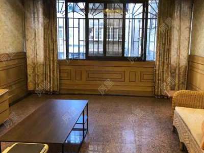 3室2廳1陽(yáng)臺(tái) 新聞路215號(hào)