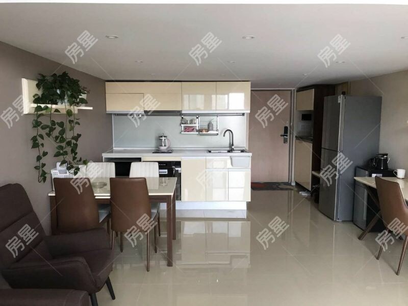 5室2廳2陽臺(tái) 香檳小鎮(zhèn)別墅客廳