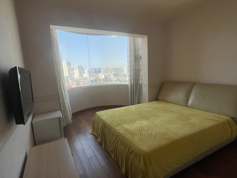 3室2廳2陽臺 翠湖俊園臥室