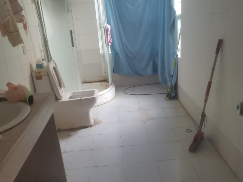 7室2廳2陽臺 世紀城玉春苑衛(wèi)生間