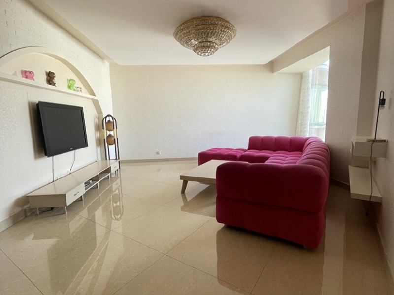 3室2廳2陽臺 翠湖俊園客廳