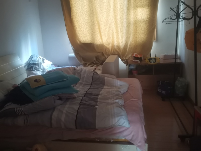 7室2廳2陽臺 世紀城玉春苑臥室