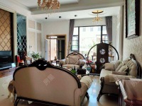 5室2廳2陽臺(tái) 香檳小鎮(zhèn)別墅客廳