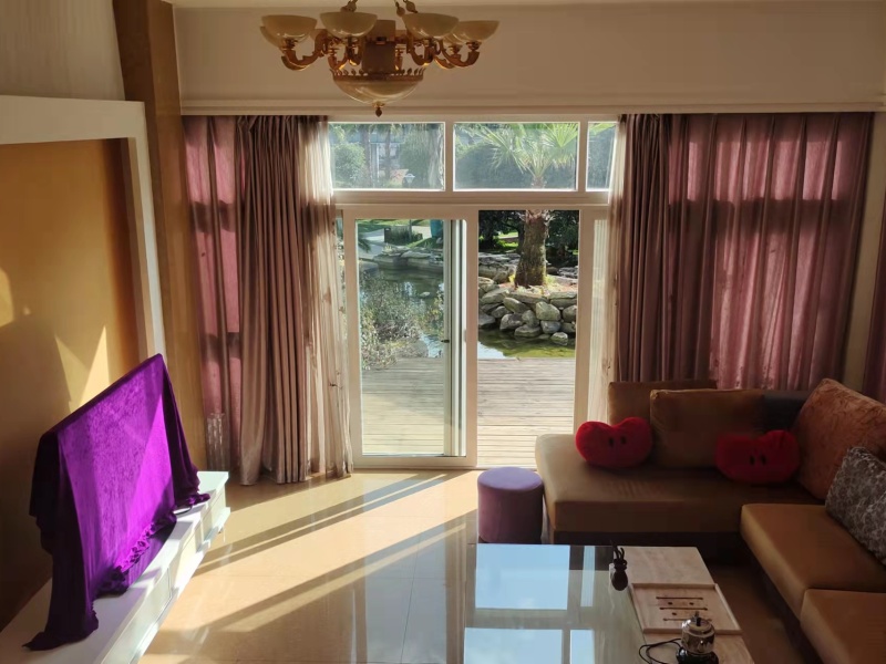 5室3廳3陽臺 世博生態(tài)城博園鄰里別墅客廳