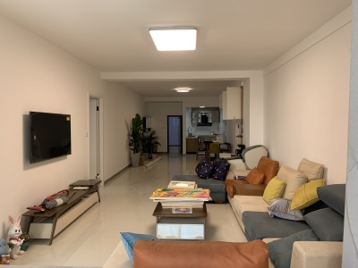 3室2廳2陽臺 富春城市公寓