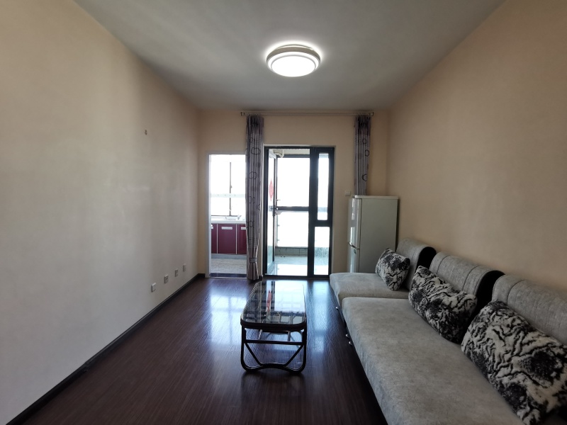 1室1廳2陽臺 上東城客廳