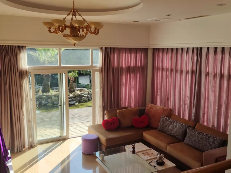 5室3廳3陽臺 世博生態(tài)城博園鄰里別墅客廳