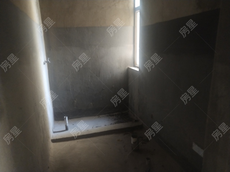 3室2廳1陽臺(tái) 平和花園衛(wèi)生間