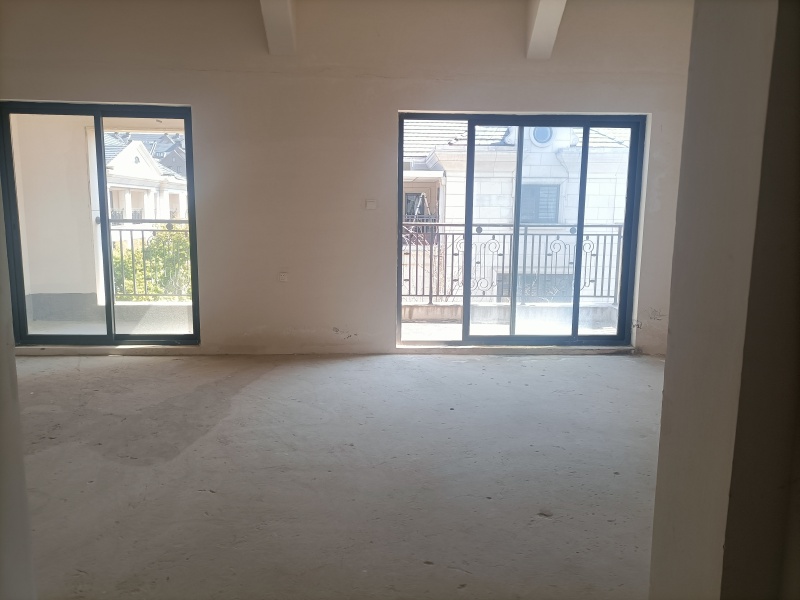 5室3廳2陽臺 滇池ONE 6號地塊別墅臥室