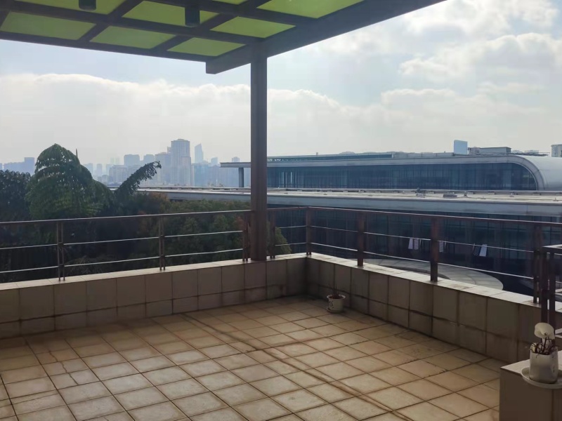 5室3廳3陽臺 世博生態(tài)城博園鄰里別墅陽臺