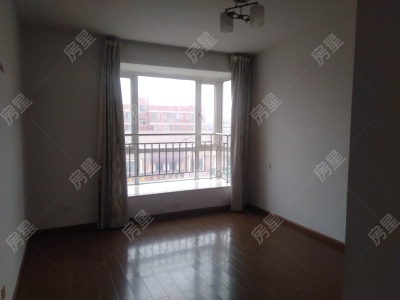 4室2廳1陽臺 世紀(jì)城華春苑