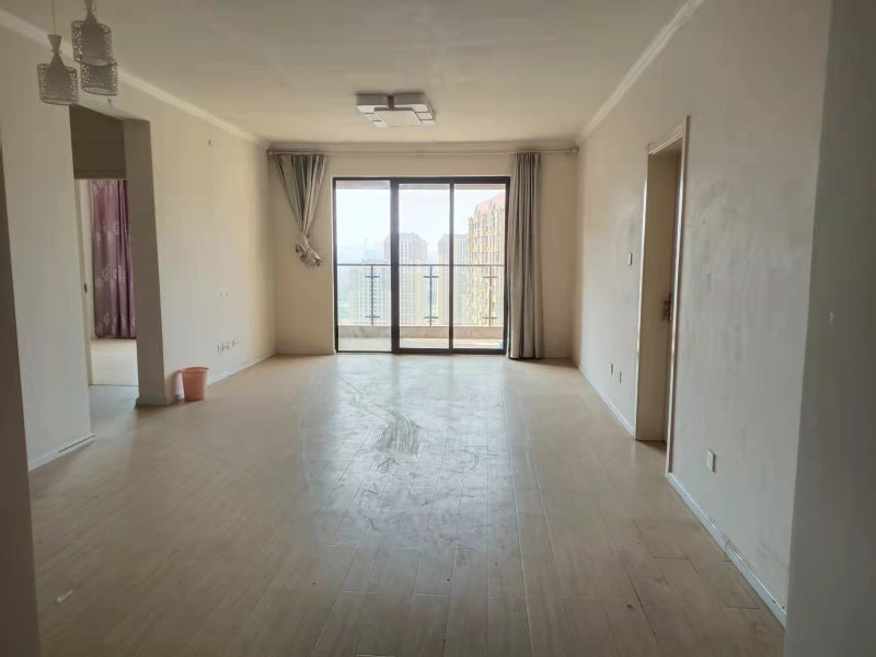 4室2廳1陽臺(tái) 昆明湖中壩14號(hào)地塊臻園B區(qū)客廳