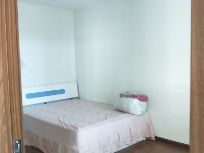 3室2廳1陽(yáng)臺(tái) 北倉(cāng)中營(yíng)新村