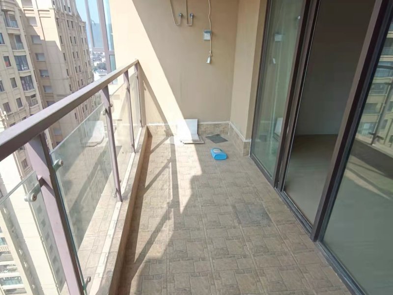 4室2廳1陽臺(tái) 昆明湖中壩14號(hào)地塊臻園B區(qū)陽臺(tái)