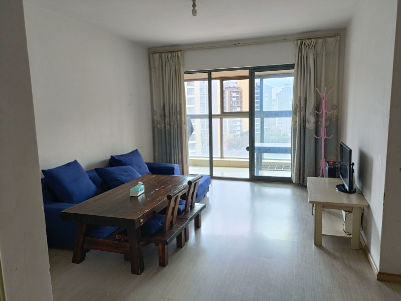 2室2廳1陽臺 銀海櫻花語幸福里客廳