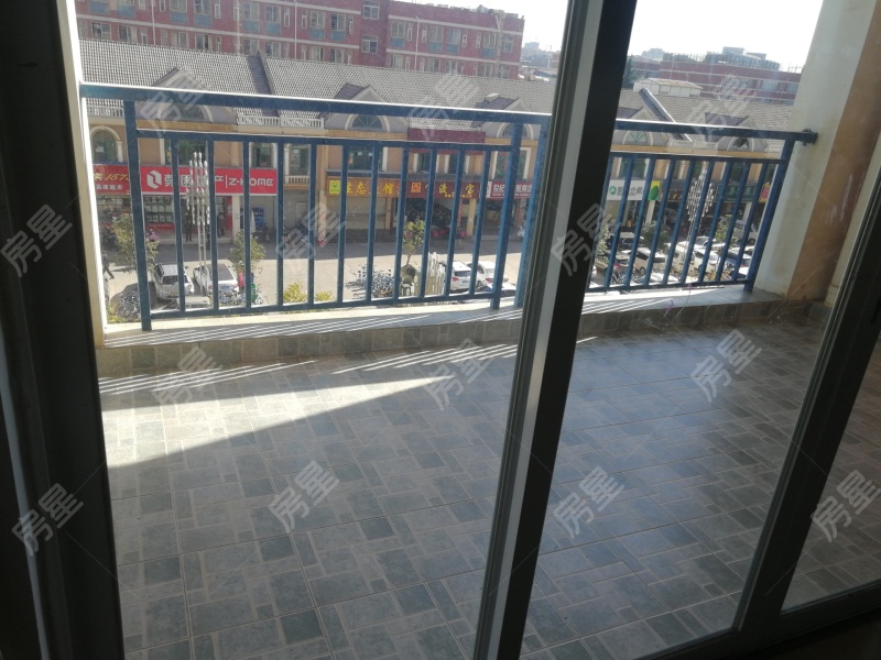 4室2廳1陽臺 世紀城華春苑其他