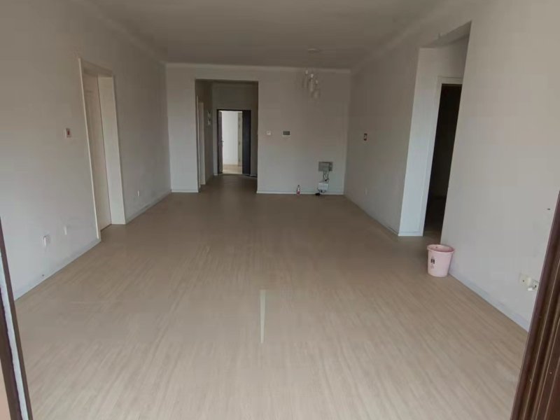 4室2廳1陽臺(tái) 昆明湖中壩14號(hào)地塊臻園B區(qū)客廳