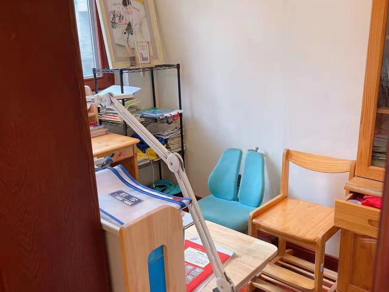 5室2廳3陽臺 招商海公館別墅臥室