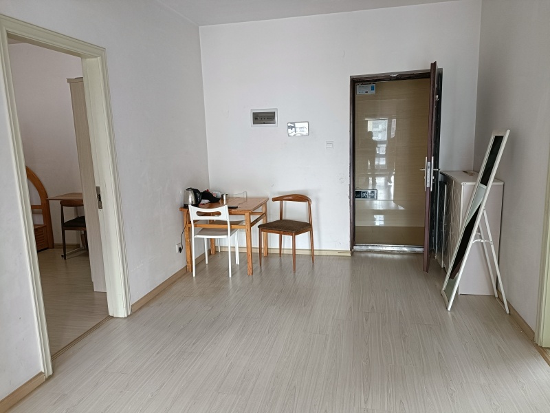 2室2廳1陽臺 銀海櫻花語幸福里客廳