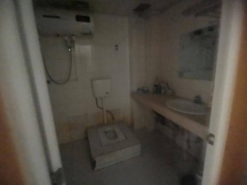 7室2廳2陽臺 世紀城玉春苑衛(wèi)生間