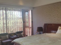 5室2廳1陽臺(tái) 世博生態(tài)城云嶺鄰里別墅臥室