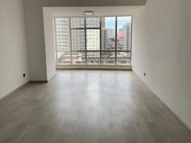 3室2廳1陽臺(tái) 集大廣場(chǎng)臥室