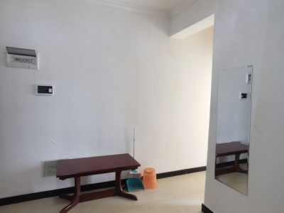 1室1廳1陽臺 天驕北麓北區(qū)