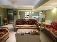 4室2廳3陽臺 滇池ONE A16號地塊別墅客廳