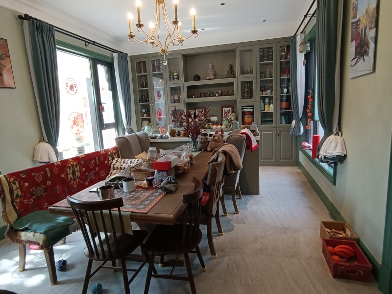 4室2廳3陽臺 滇池ONE A16號地塊別墅客廳