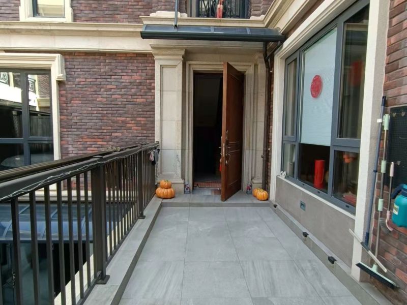 4室2廳3陽臺 滇池ONE A16號地塊別墅陽臺