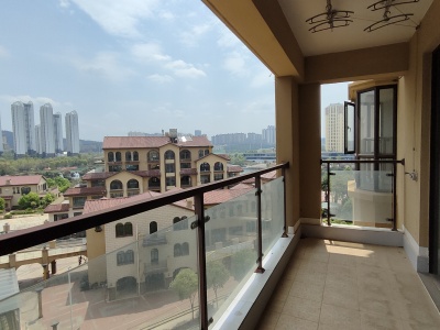 5室2廳2陽臺(tái) 昆明湖中壩12號(hào)地塊臻園A區(qū)