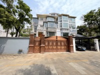 6室2廳4陽(yáng)臺(tái) 海韻楓丹別墅客廳