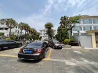 6室2廳4陽(yáng)臺(tái) 海韻楓丹別墅客廳