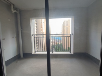 4室2廳2陽臺 紅星天鉑