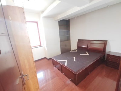 5室2廳2陽(yáng)臺(tái) 財(cái)大康園
