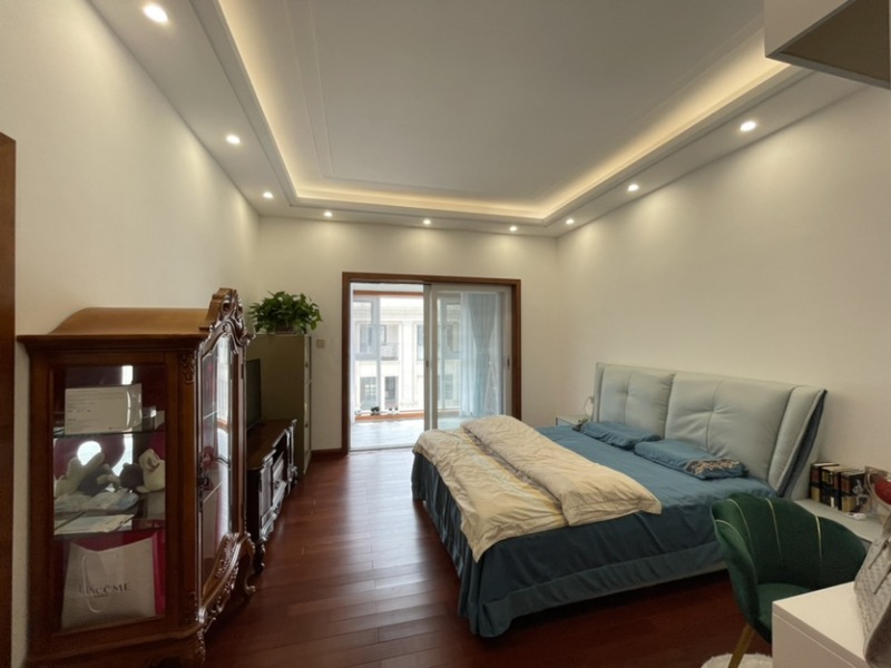 5室5廳5陽臺 滇池ONE 6號地塊別墅臥室