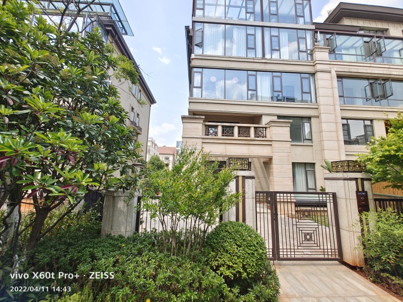 8室3廳3陽(yáng)臺(tái) 綠地海珀瀾庭別墅其他