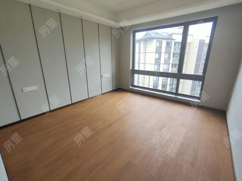 4室2廳 華夏四季一期其他