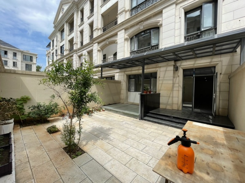 5室5廳5陽臺 滇池ONE 6號地塊別墅自家花園