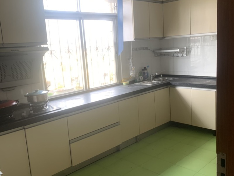 5室2廳2陽臺 武警一支隊家屬院臥室