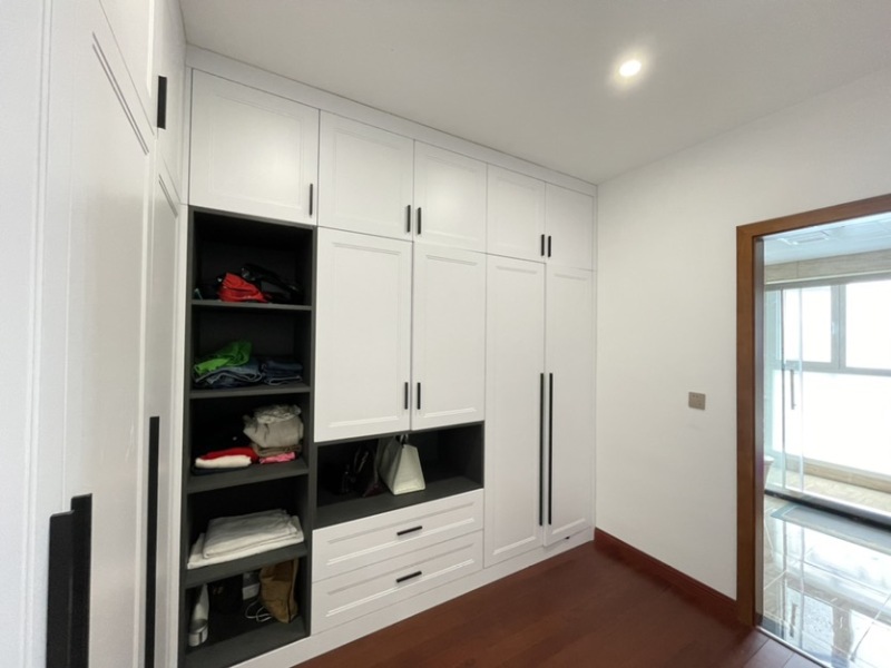 5室5廳5陽臺 滇池ONE 6號地塊別墅臥室