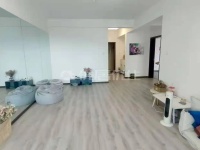 3室2廳1陽臺(tái) 南亞風(fēng)情第壹城星河苑客廳