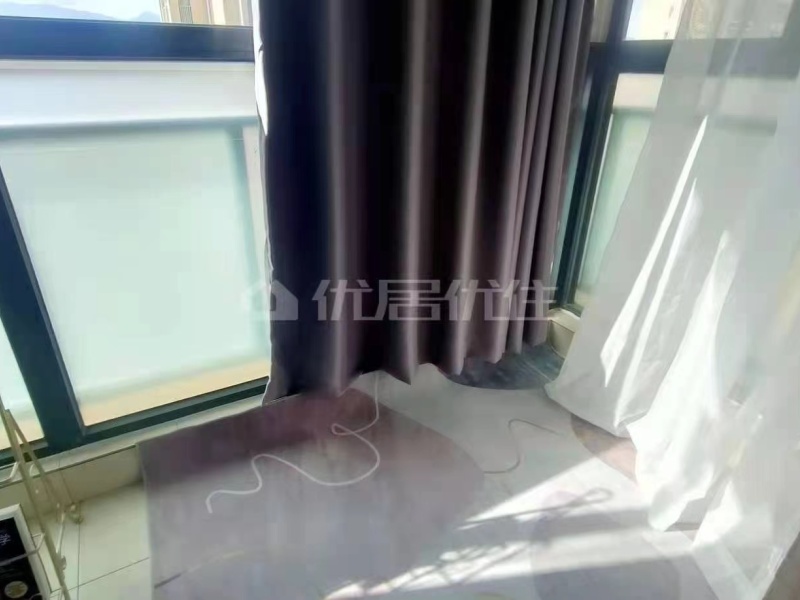 3室2廳1陽臺(tái) 南亞風(fēng)情第壹城星河苑客廳