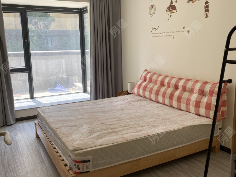 3室2廳1陽臺 融創(chuàng)春風(fēng)十里A10地塊臥室