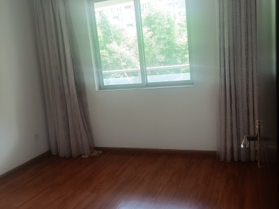 3室2廳1陽(yáng)臺(tái) 龍?jiān)肥⒕?
     title=