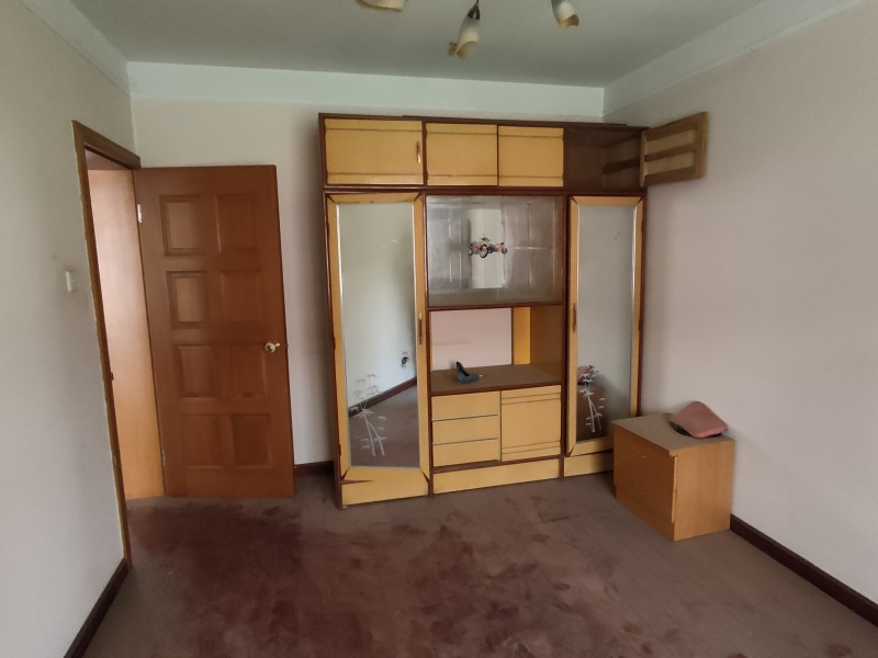 3室2廳1陽臺 巴士家園臥室